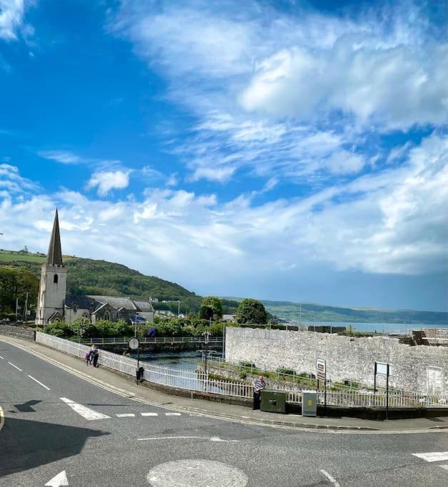 Вилла Rose House Glenarm Экстерьер фото
