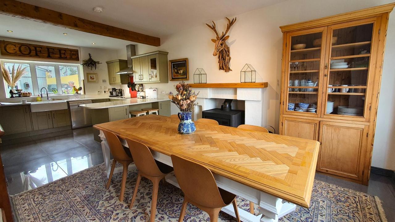 Вилла Rose House Glenarm Экстерьер фото